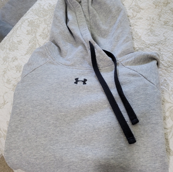Under Armour Hoodie - Picture 2 of 8
